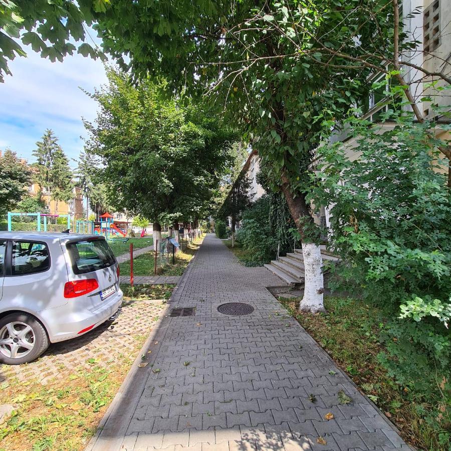 My Cozy Nest - 2 Rooms Apartment Targu-Mures Bagian luar foto